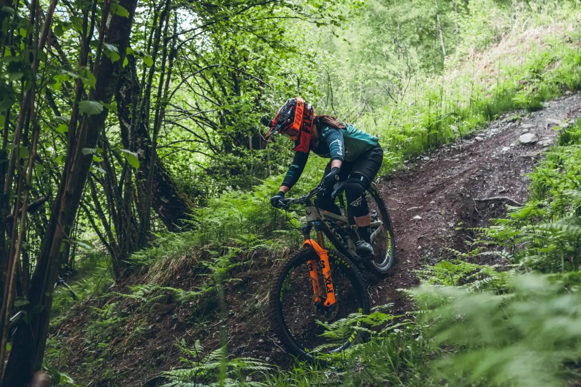 Session VTT Enduro à Loudenvielle Skyvall avec un moniteur