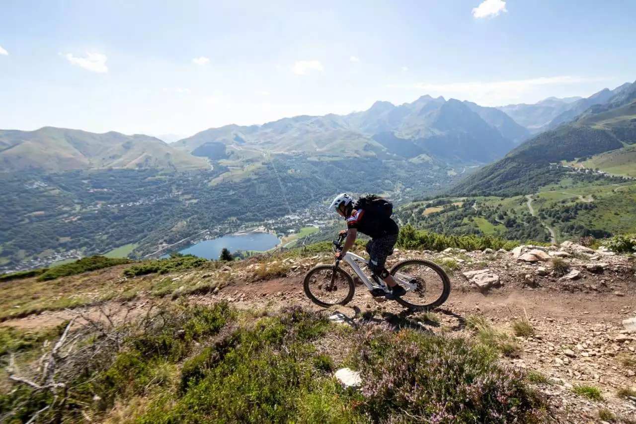 Session VTT Enduro à Loudenvielle Skyvall avec un moniteur