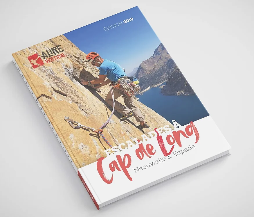 ancien topo cap de long et espade dans le neouvielle
